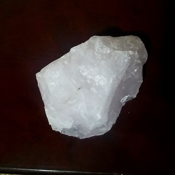 Rose quartz Crystal - Picture 3 of 3